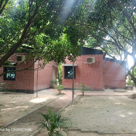 Modhubon Agro Tourism Hotel Bolpur Exterior foto