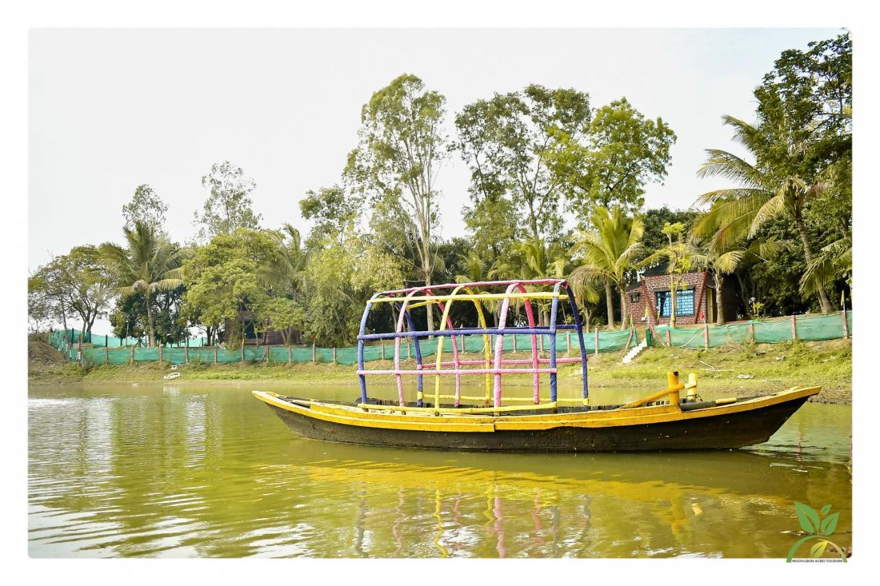 Modhubon Agro Tourism Hotel Bolpur Exterior foto