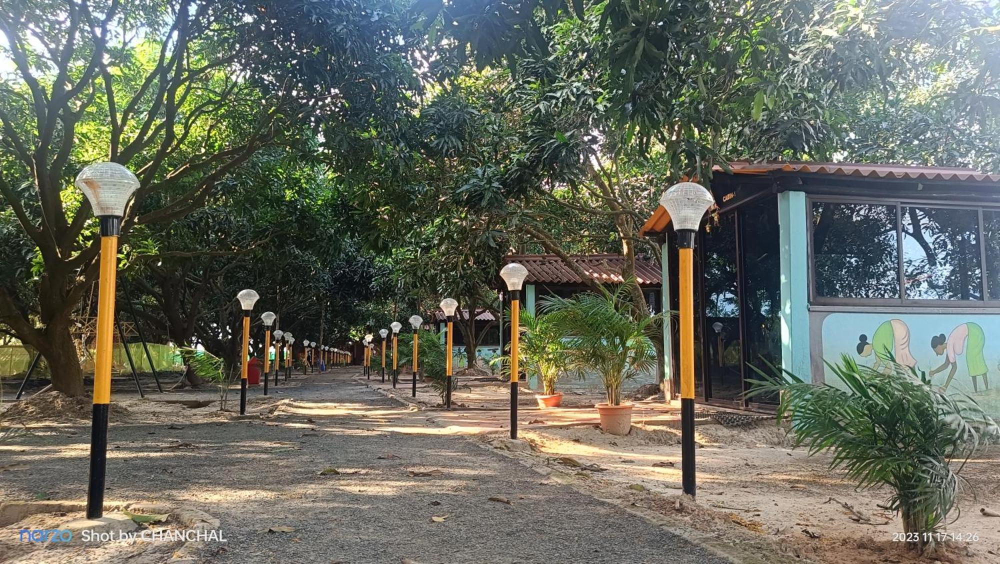 Modhubon Agro Tourism Hotel Bolpur Exterior foto