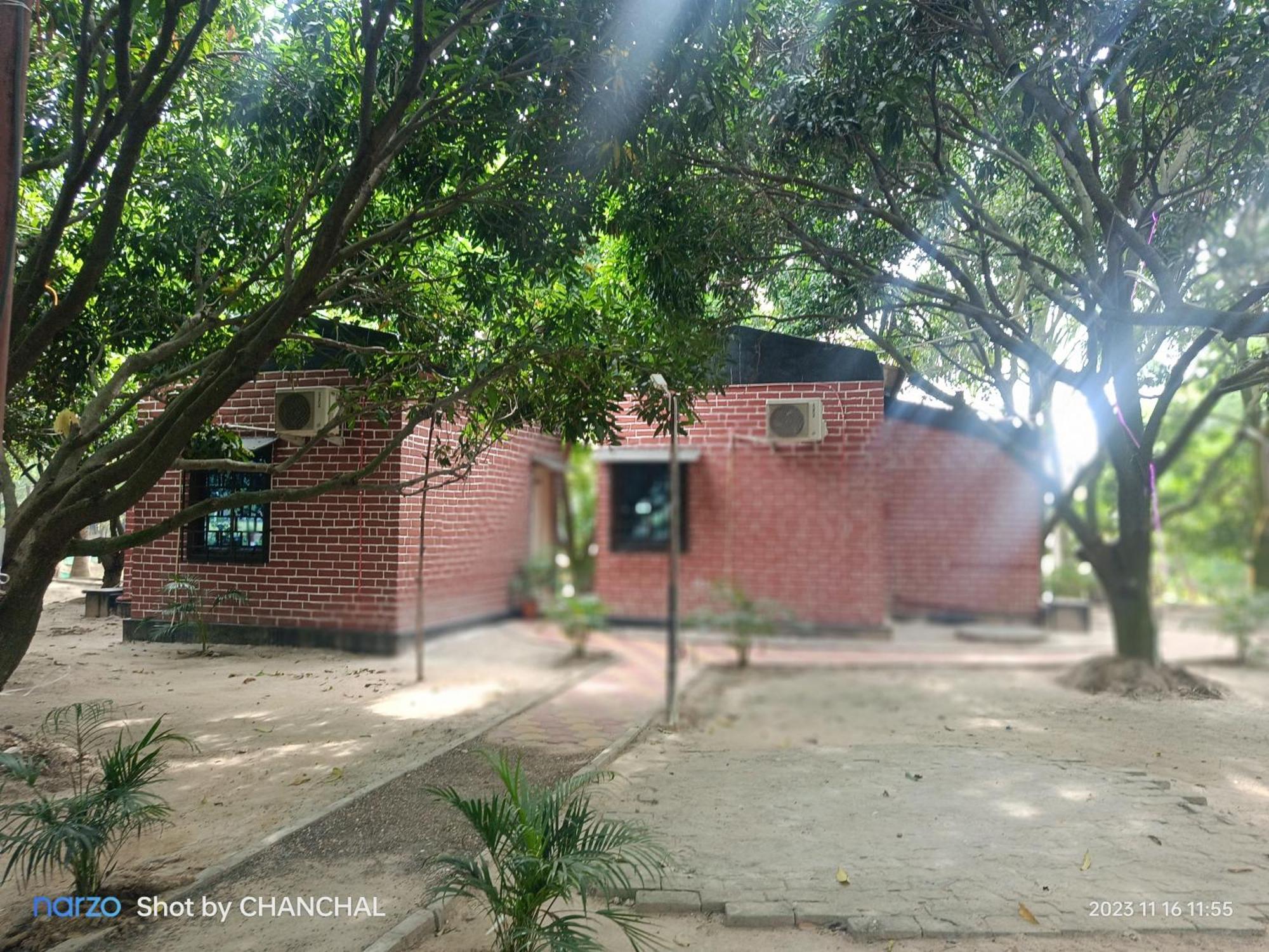 Modhubon Agro Tourism Hotel Bolpur Exterior foto