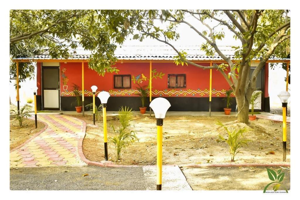Modhubon Agro Tourism Hotel Bolpur Exterior foto