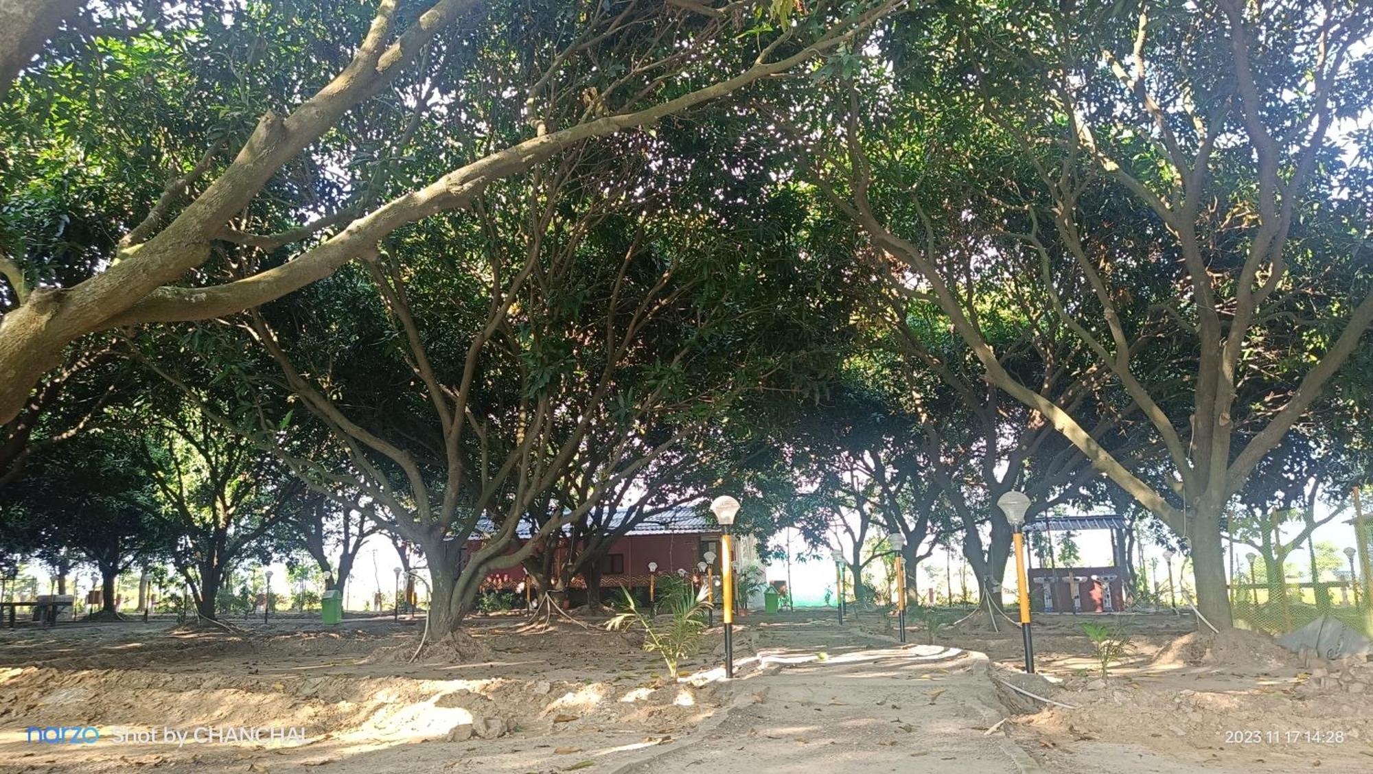 Modhubon Agro Tourism Hotel Bolpur Exterior foto
