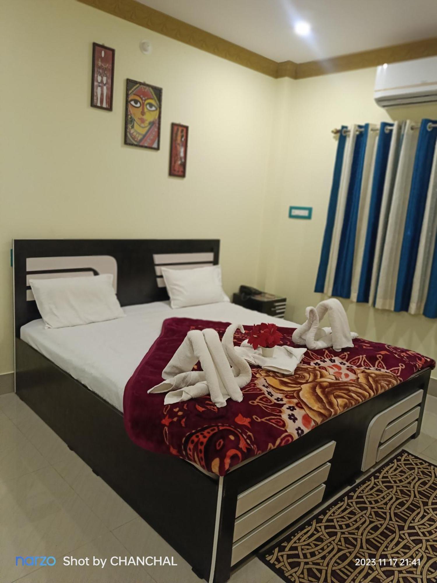 Modhubon Agro Tourism Hotel Bolpur Exterior foto